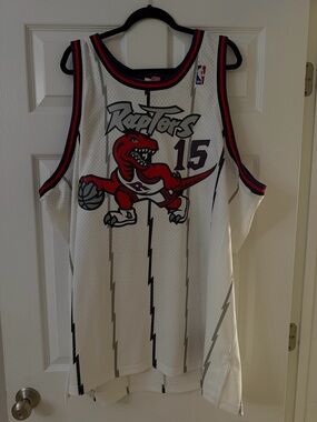 New Mitchell & Ness Toronto Raptors White #15 Carter Retro Basketball Jersey